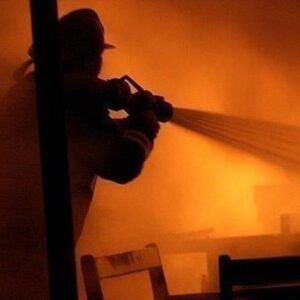 آتش‌سوزی مرکز درمانی در خیابان شریعتی/ آتش مهار شد