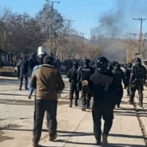 فارس: ۳ کشته در ناآرامی‌های امروز ملکشاهی/ اغتشاش‌گران مسلح قصد ورود یه یکی از مراکز انتظامی را داشتند