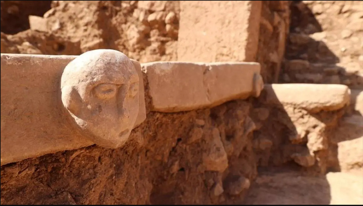 کشف نقش‌برجسته‌های چهره انسانی ۱۰ هزار ساله در «سفرتپه» ترکیه