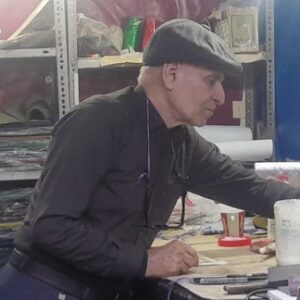 آخرین صحاف سنتی اهواز: آماده‌ام همه ابزارهای قدیمی صحافی را برای موزه چاپ اهدا کنم