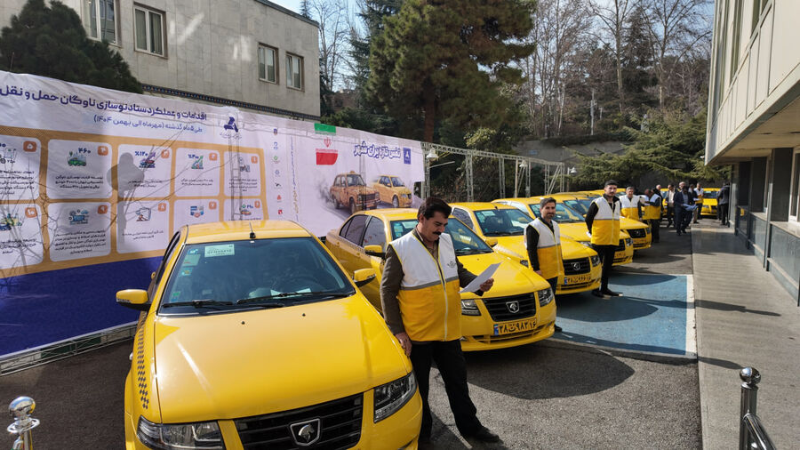 برای نوسازی گسترده ناوگان تاکسی و اتوبوس فرسوده آمادگی داریم