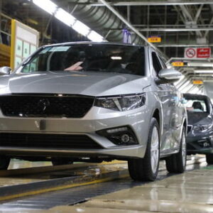 عبور «ایران‌خودرو» از مجموع تولید سال ۱۴۰۳ یک ماه زودتر از پایان سال