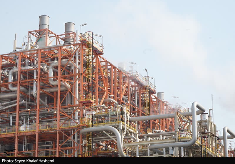 قیمت خوراک پتروشیمی‌ها و سوخت صنایع بورسی منتشر شد