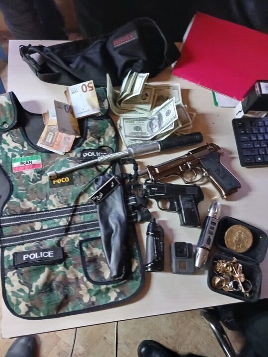 مامور قلابی دستگیر شد + عکس