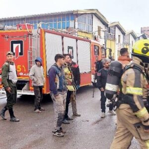 نجات ۳۰۰ شهروند تهرانی از زیر آوار توسط آتش‌نشانی