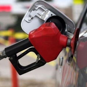 کاهش سهمیه بنزین/ این خودروها به هیچ وجه برای بنزین مراجعه نکنند کاهش سهمیه بنزین/ این خودروها به هیچ وجه برای بنزین مراجعه نکنند