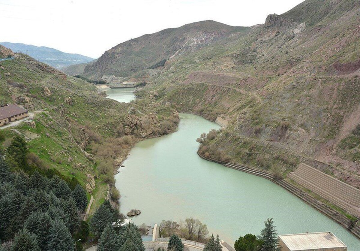 بحران آب در راه تهران/ سد لار فقط ۲ درصد پر است