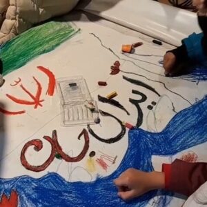 برپایی غرفه «ایستاده برای ایران» توسط کتابخانه های عمومی در مراغه