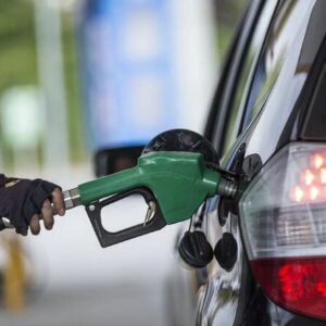 تاثیر حمله آمریکا به ایران در قیمت سوخت / قیمت بنزین در این کشورها بیش از ۱۰۰ درصد افزایش یافت