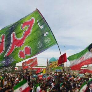 تجدید بیعت ۴۰ هزار نفری نوجوانان با امام زمان(عج) در حرم رضوی