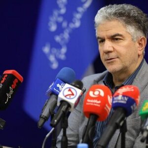 تقدیر معاون درمان وزارت بهداشت از کارکنان آزمایشگاه مرجع سلامت