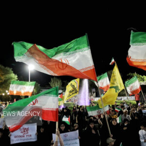 حضور مردم تبریز در چهارراه آبرسان و میدان ساعت