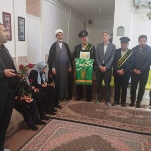 دیدار خادمان حرم حضرت معصومه(س) با سالمندان کرمانشاه