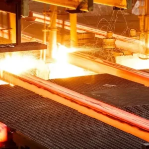 عرضه ورق گرم فولاد مبارکه؛ پایان تقاضای کاذب و تداوم رکود سنگین در بازار