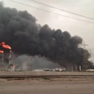 ماجرای نشت گازهای سمی از پتروشیمی‌های ماهشهر چیست؟