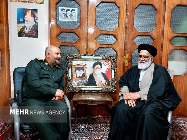 محمودی: ملت در بزنگاه‌های تاریخی با بصیرت کنار انقلاب ایستاد