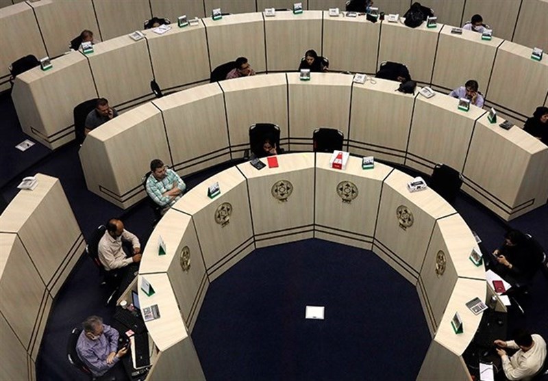 ورود 10همت پول حقیقی‌ها به بازار سرمایه در دوران جنگ