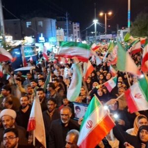 پنجاه و یکمین شب ایستادگی مردم قزوین در خیابان