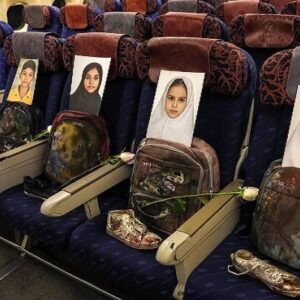 گرامیداشت دهه کرامت و ادای احترام به مقام دختران شهید میناب