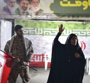 اهوازی‌ها به تماشای «آرش‌های زمانه» نشستند