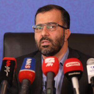 گودرزی: مجلس پیگیر رفع کمبود و گرانی دارو و شیرخشک است