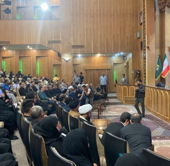 رونمایی از «رسم صد ساله» با حضور حجت‌الاسلام قاضی عسگر و نماینده آیت‌الله سیستانی 