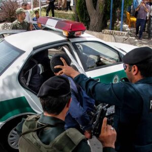 زمینگیر شدن سارق حرفهای خودرو در نوشهر / پایان فرار با شلیک پلیس زمینگیر شدن سارق حرفهای خودرو در نوشهر / پایان فرار با شلیک پلیس