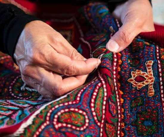 نمایش «پته‌دوزی؛ میراث ناملموس» در وزارت میراث‌فرهنگی
