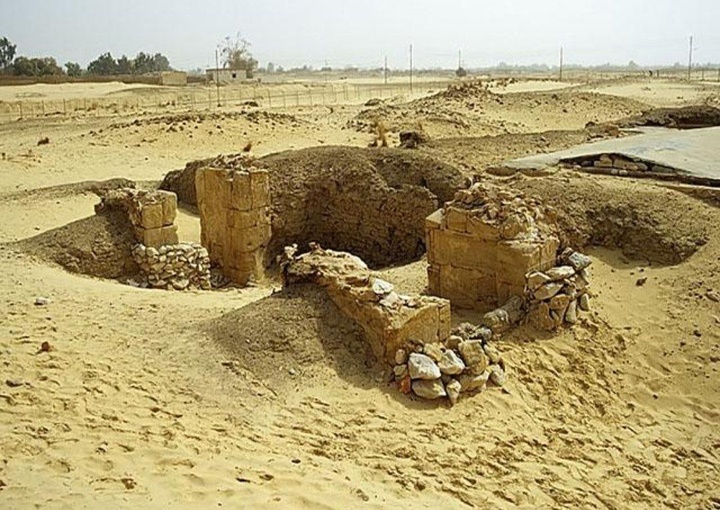 کشف بقایای معبد در مصر؛ یافتههای تازه از دوران فراعنه در واحه بحریه/ نام فرعون ۲۶۰۰ ساله بر سنگنوشتههای تازه پیدا شد کشف بقایای معبد در مصر؛ یافتههای تازه از دوران فراعنه در واحه بحریه/ نام فرعون ۲۶۰۰ ساله بر سنگنوشتههای تازه پیدا شد
