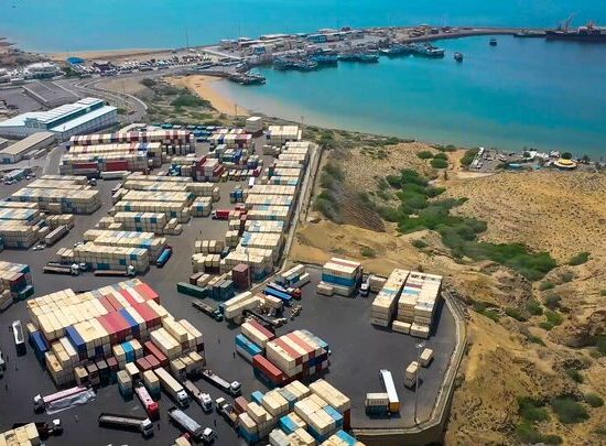 ترخیص فوری ۵۳ خودرو از منطقه آزاد چابهار برای جلوگیری از خسارت به اموال مالکان
