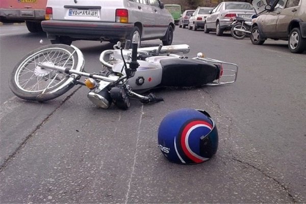  ۲ حادثه تصادف موتورسیکلت در اصفهان و نجف‌آباد ۶ مصدوم داشت
