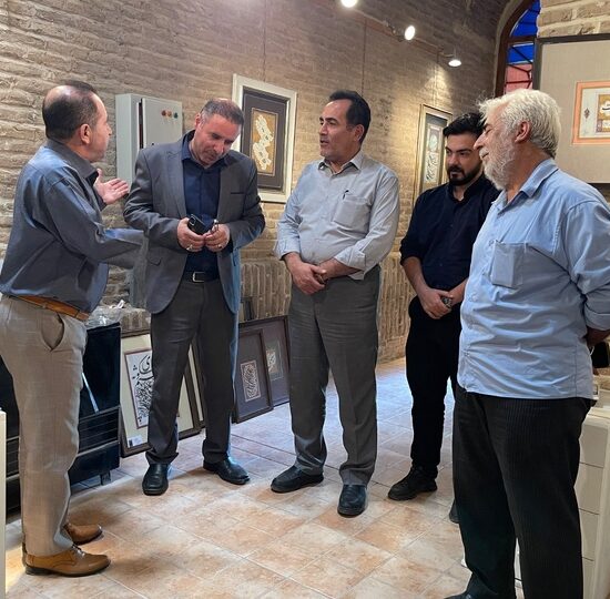 بازدید فرمانده یگان حفاظت میراث‌فرهنگی استان تهران از نمایشگاه خوشنویسی رباط کریم
