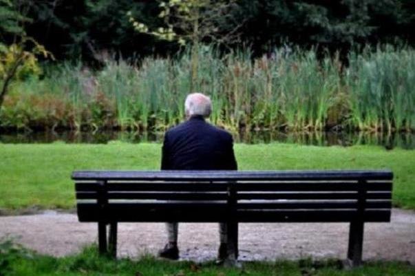 آنچه باید درباره آلزایمر و زوال عقل بدانیم آنچه باید درباره آلزایمر و زوال عقل بدانیم