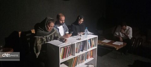 روایت دفاع مقدس از زبان نمایشنامه در کافه پلاتو آبادان روایت دفاع مقدس از زبان نمایشنامه در کافه پلاتو آبادان