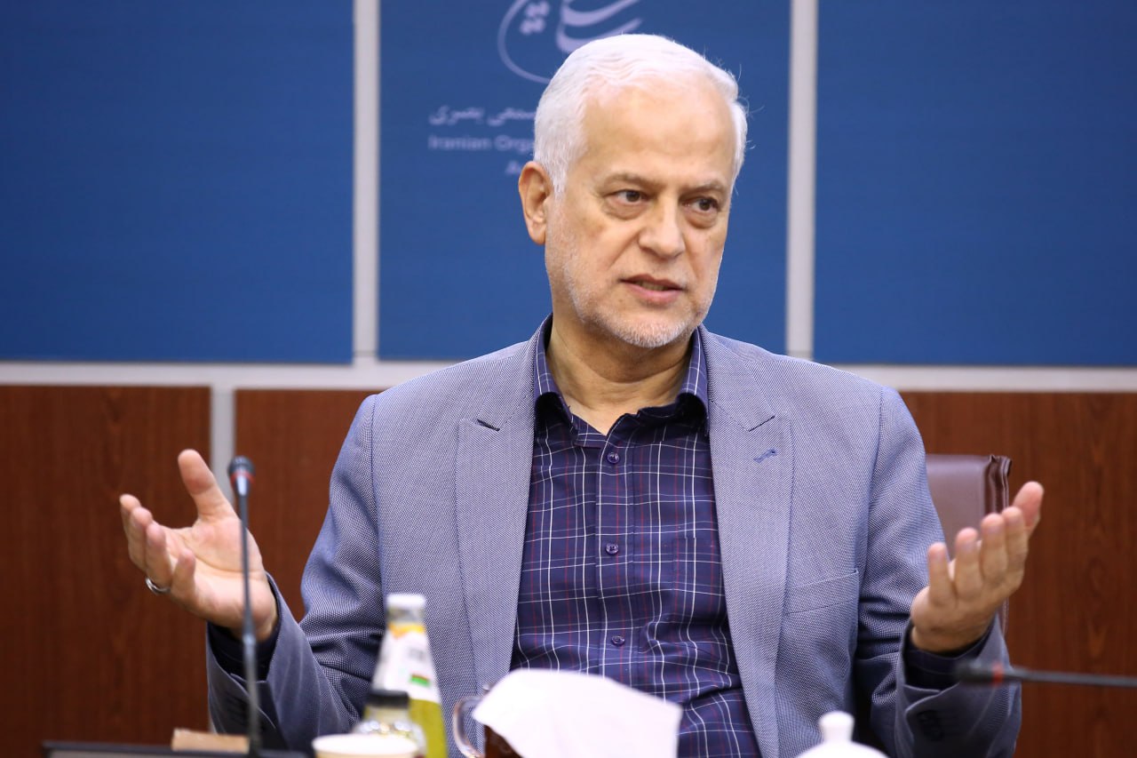 طهماسب، برومند، صدرعاملی و خامنه در شورای سیاستگذاری جشنواره کودک طهماسب، برومند، صدرعاملی و خامنه در شورای سیاستگذاری جشنواره کودک