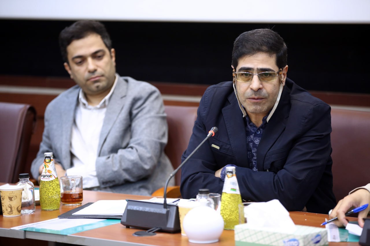 طهماسب، برومند، صدرعاملی و خامنه در شورای سیاستگذاری جشنواره کودک طهماسب، برومند، صدرعاملی و خامنه در شورای سیاستگذاری جشنواره کودک