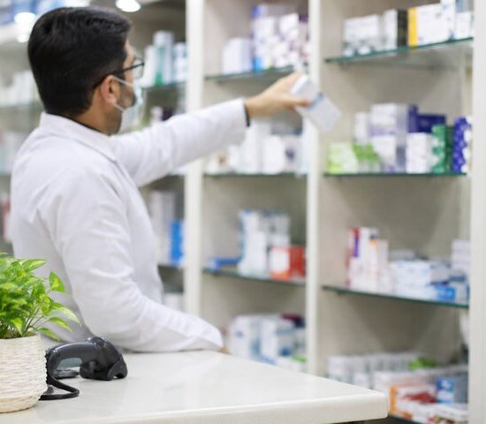 پشت پرده کمبودهای مقطعی دارو؛ مشکل فقط دلار نیست!