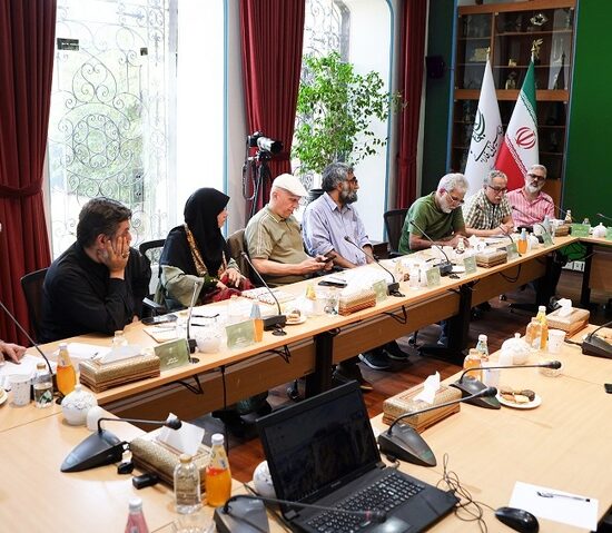 گردهمایی چهره‌های شاخص سینمای ایران برای پیچینگ ۱۴۰۵ فارابی/ ۳۷ پروژه از میان بیش از ۸۰۰ طرح به مرحله ارائه رسیدند