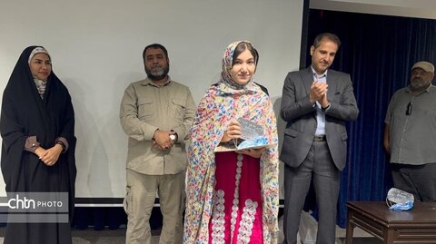 دهمین جشنواره تئاتر مونولوگ انصار قشم با معرفی برگزیدگان به کار خود پایان داد دهمین جشنواره تئاتر مونولوگ انصار قشم با معرفی برگزیدگان به کار خود پایان داد